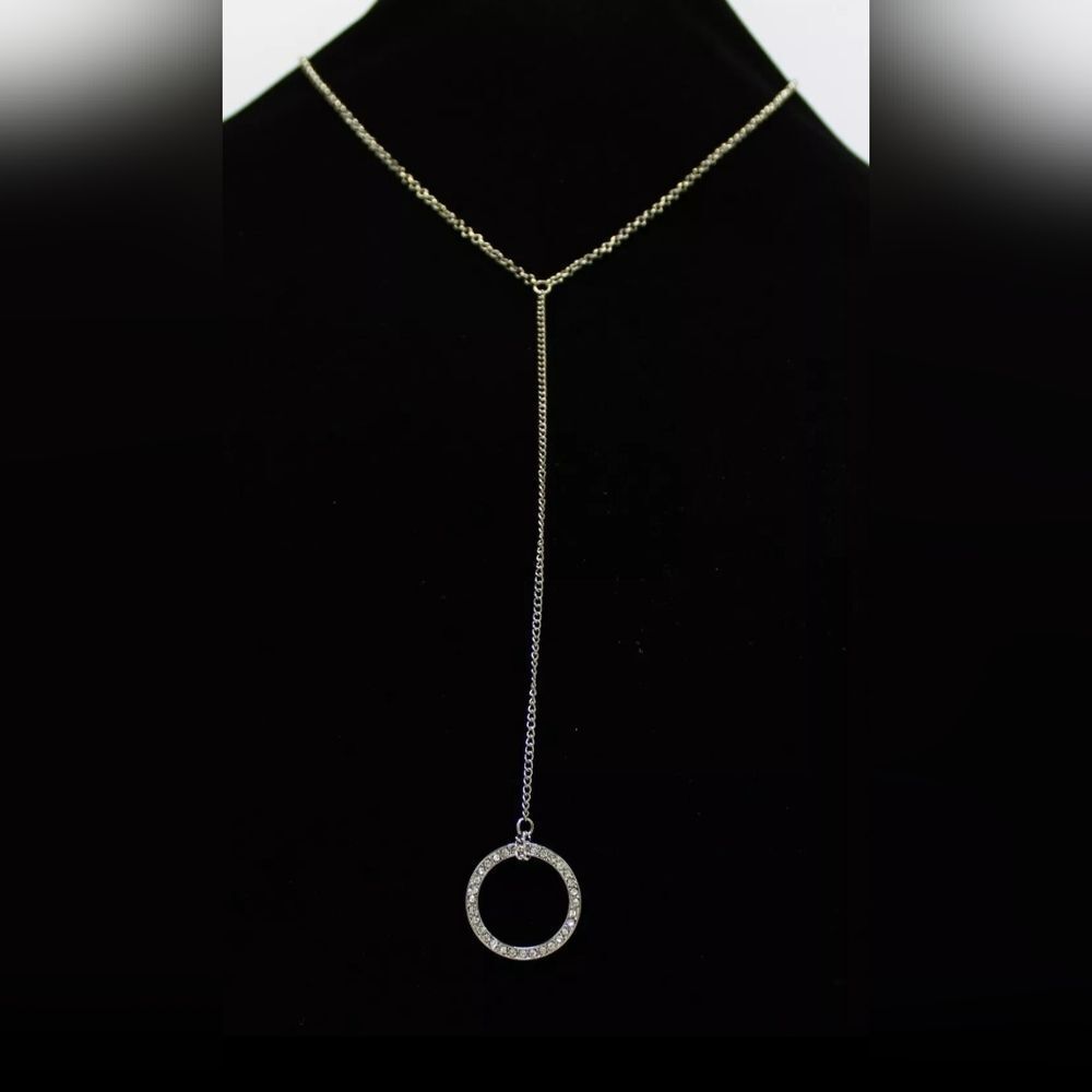 Silver Rhinestone Y Necklace with Circle Pendant NWT 20"